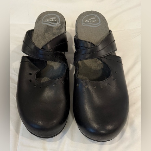 Dansko Black Leather Mule Clogs – EU 42 / US 11–11.5 – Perforated – Excellent - Picture 3 of 7